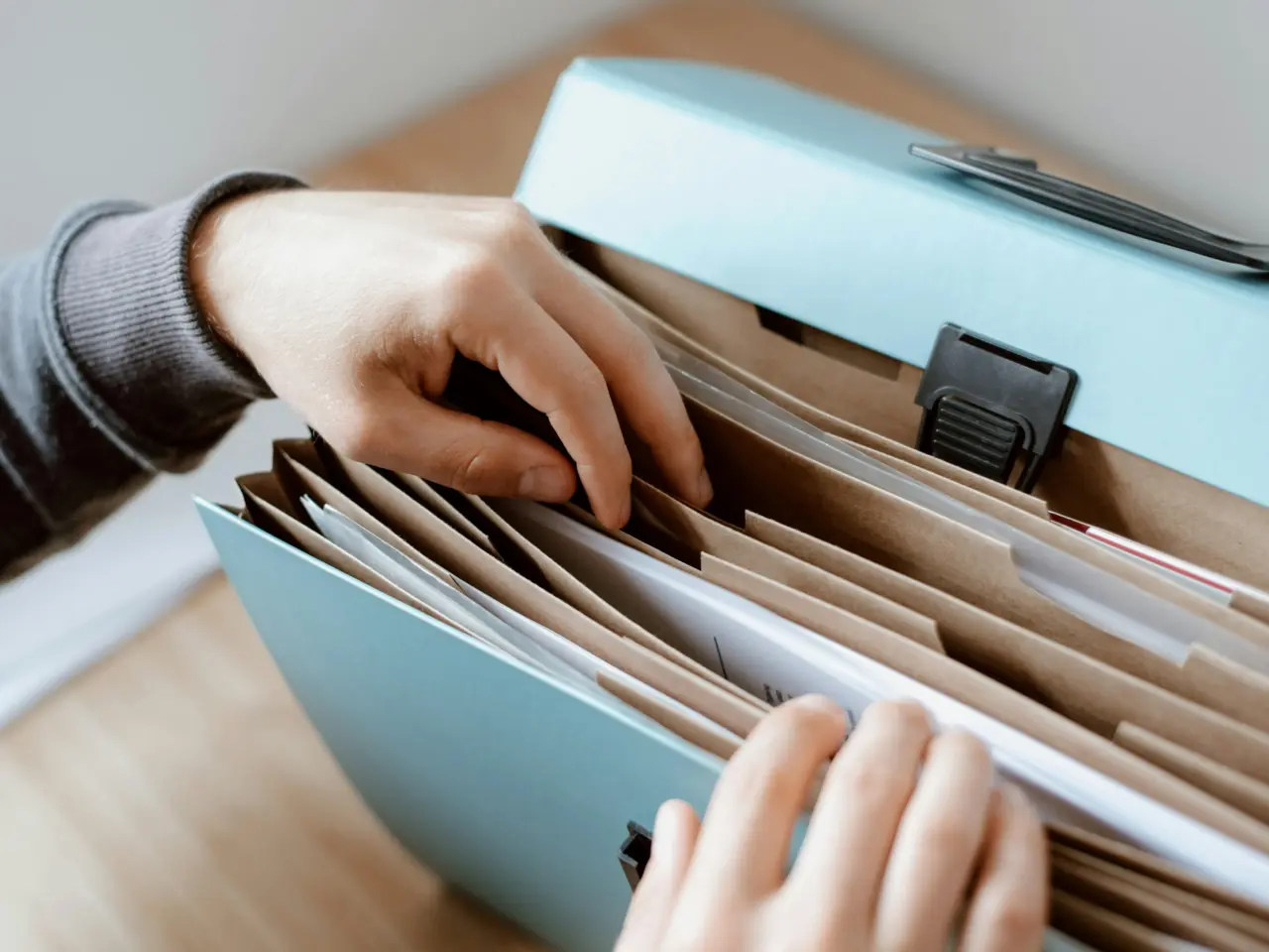 How to Find the Right Chartered Accountants for Your Business in the UAE (And Why It Matters)